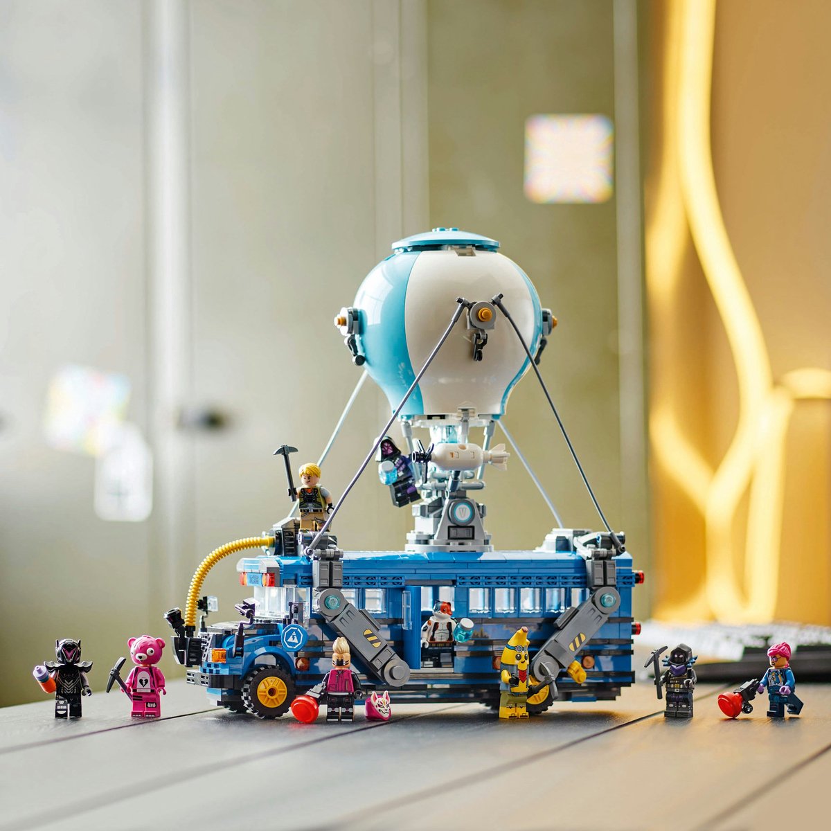 LEGO Fortnite Battle Bus uit de videogame - 77073 - afbeelding 5